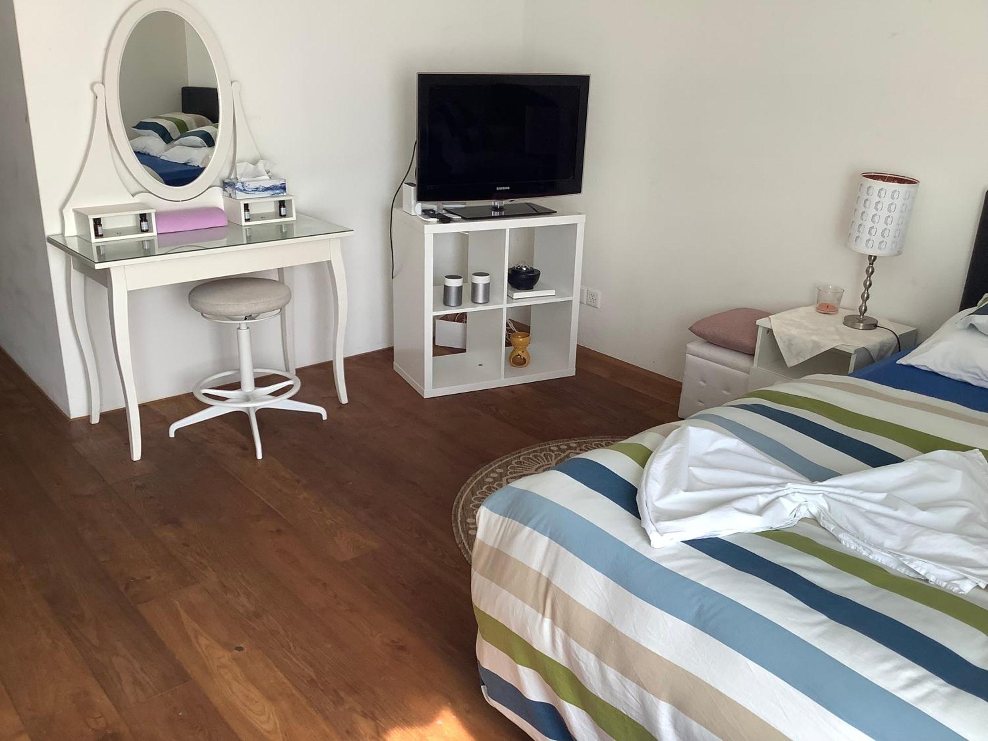 Chambre Spacieuse Et Confortable Avec Ecran Plat Oetwil an Der Limmat Buitenkant foto