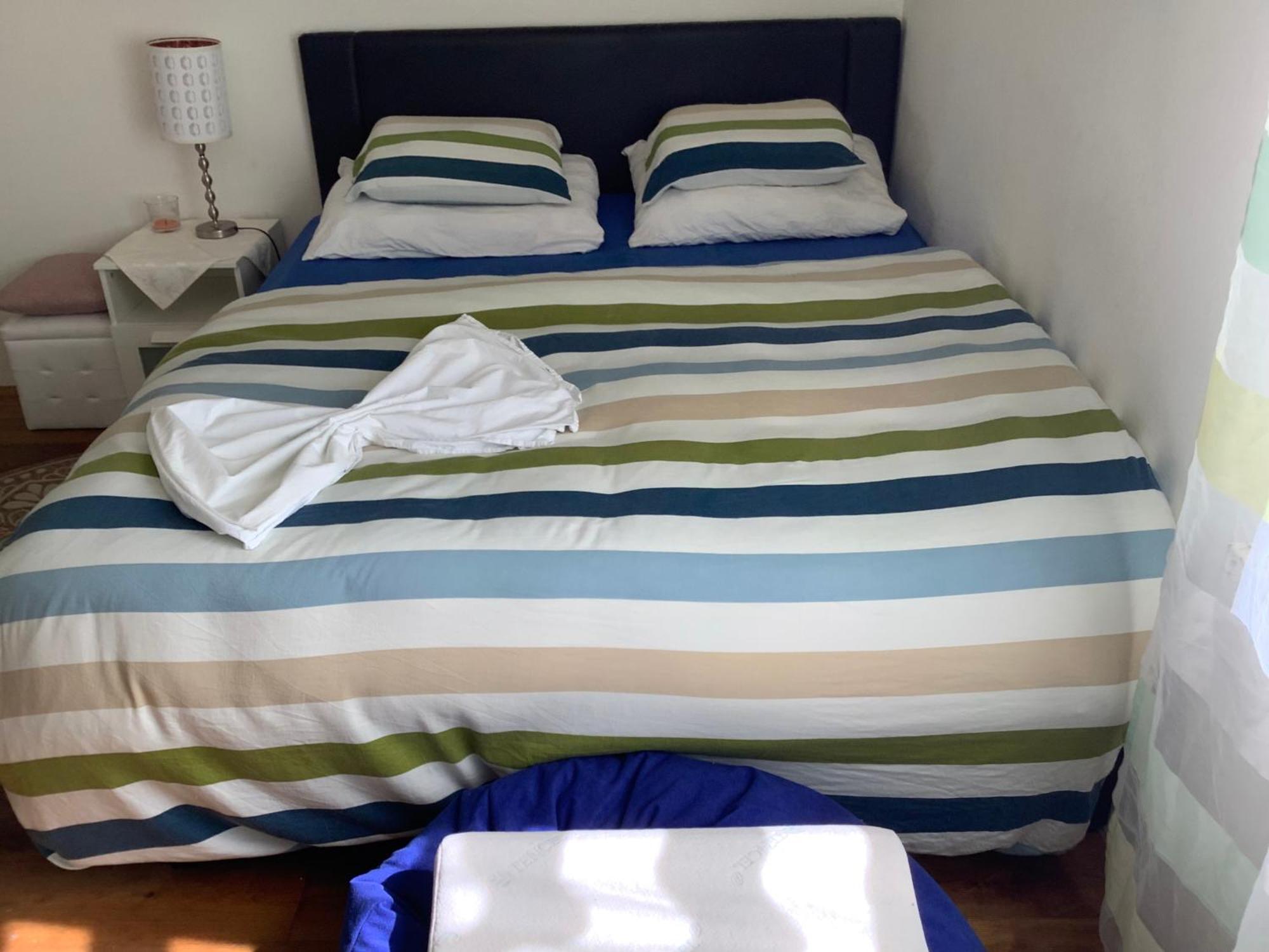 Chambre Spacieuse Et Confortable Avec Ecran Plat Oetwil an Der Limmat Buitenkant foto