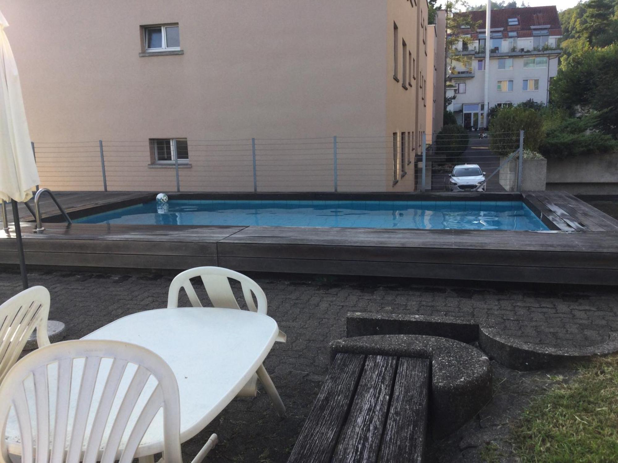 Chambre Spacieuse Et Confortable Avec Ecran Plat Oetwil an Der Limmat Buitenkant foto