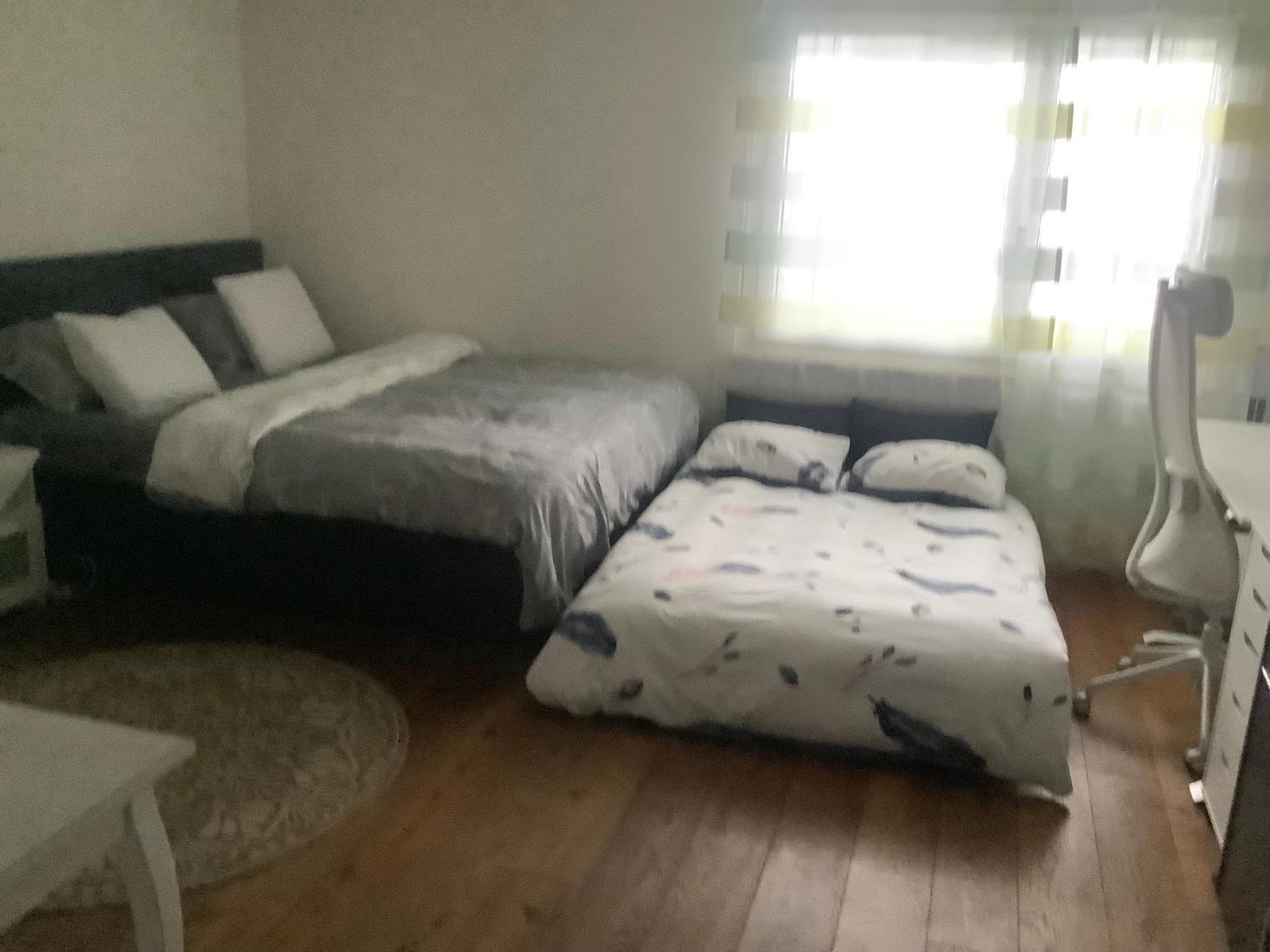 Chambre Spacieuse Et Confortable Avec Ecran Plat Oetwil an Der Limmat Buitenkant foto